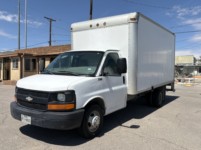 2006 Chevrolet Express thumbnail 3