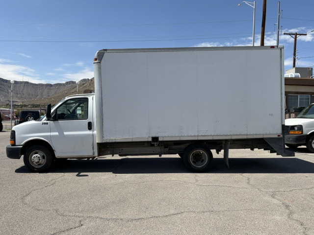 2006 Chevrolet Express thumbnail 4