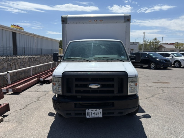 2012 Ford E-350 thumbnail 2