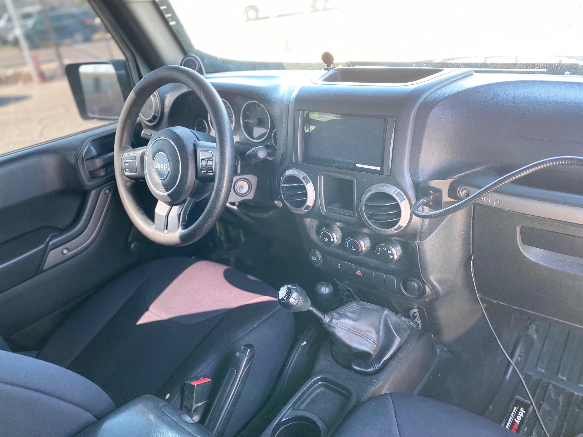 2013 Jeep Wrangler thumbnail 10