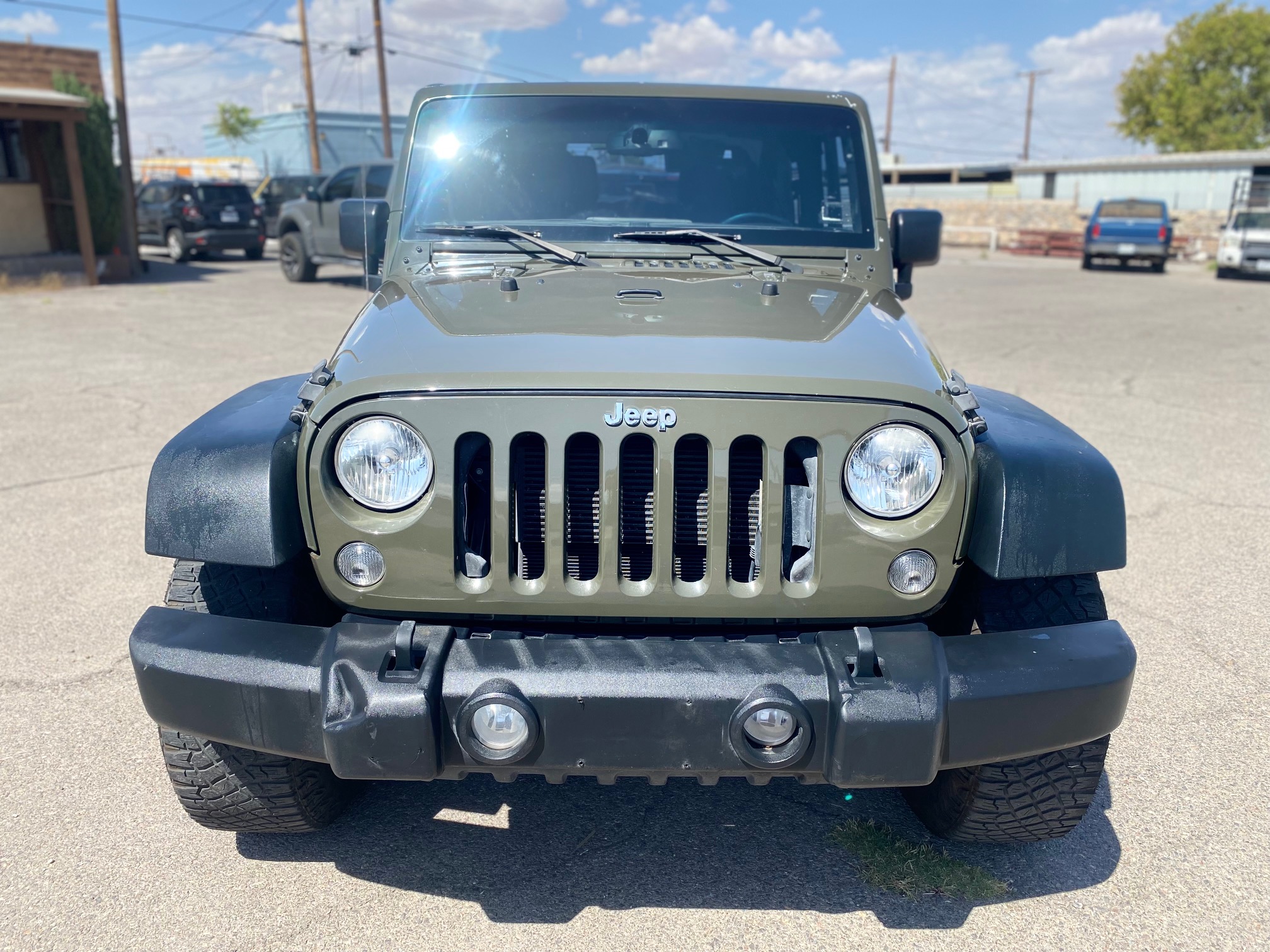 2015 Jeep Wrangler thumbnail 2