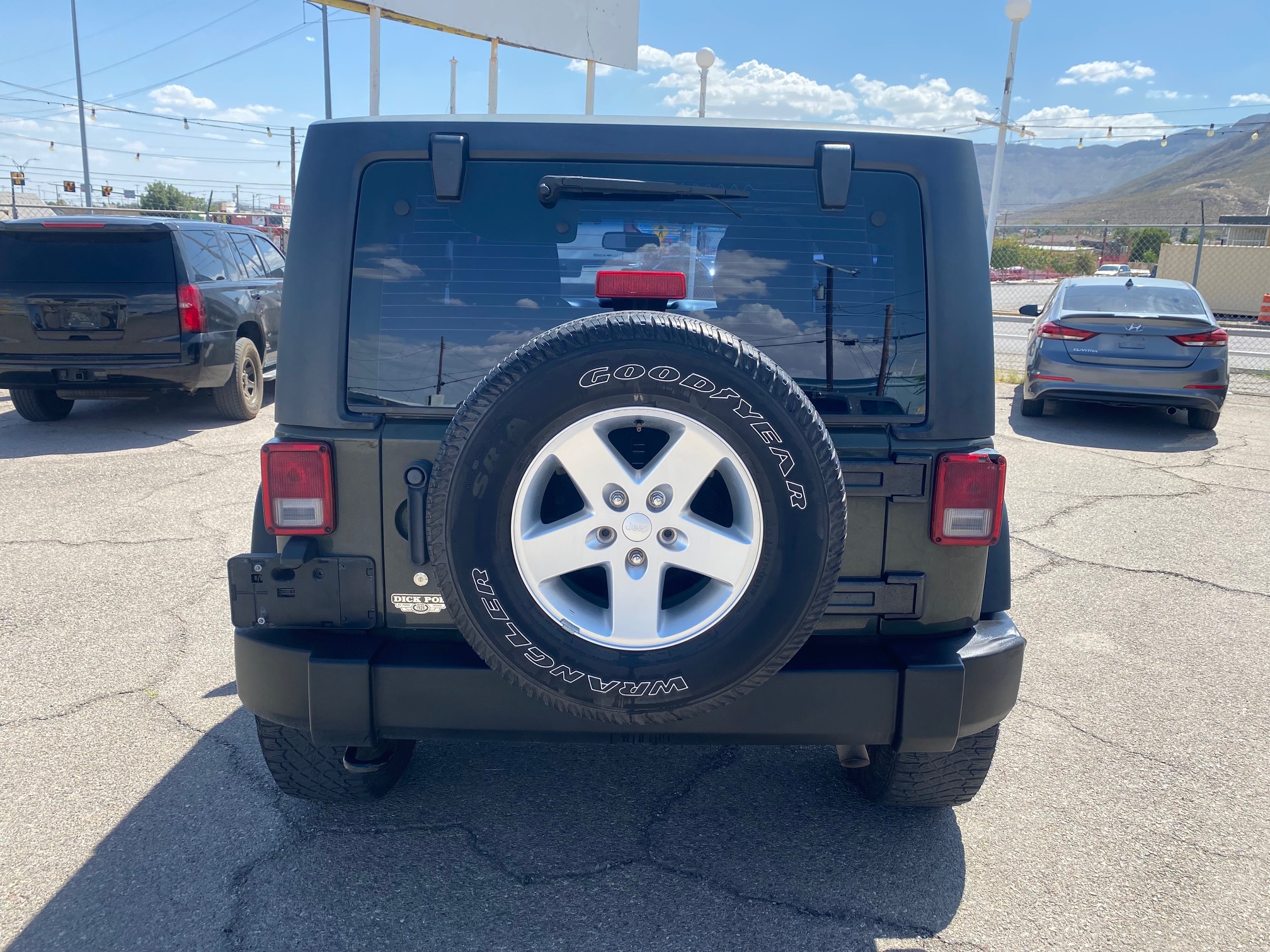 2015 Jeep Wrangler thumbnail 6