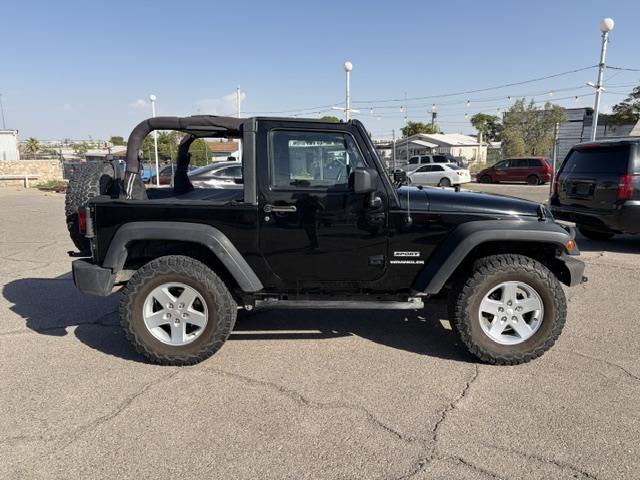 2015 Jeep Wrangler thumbnail 8