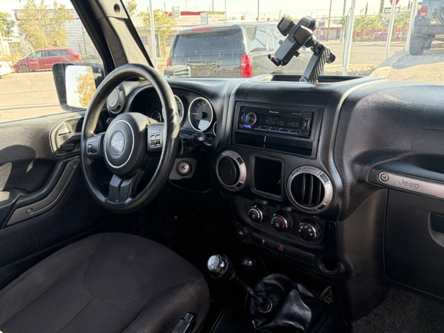 2015 Jeep Wrangler thumbnail 10