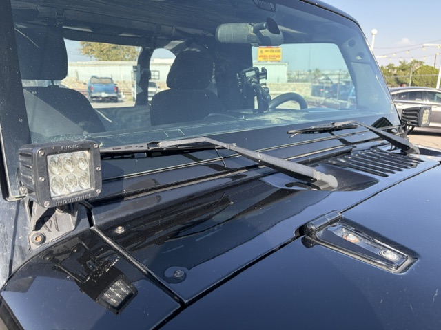 2015 Jeep Wrangler thumbnail 12