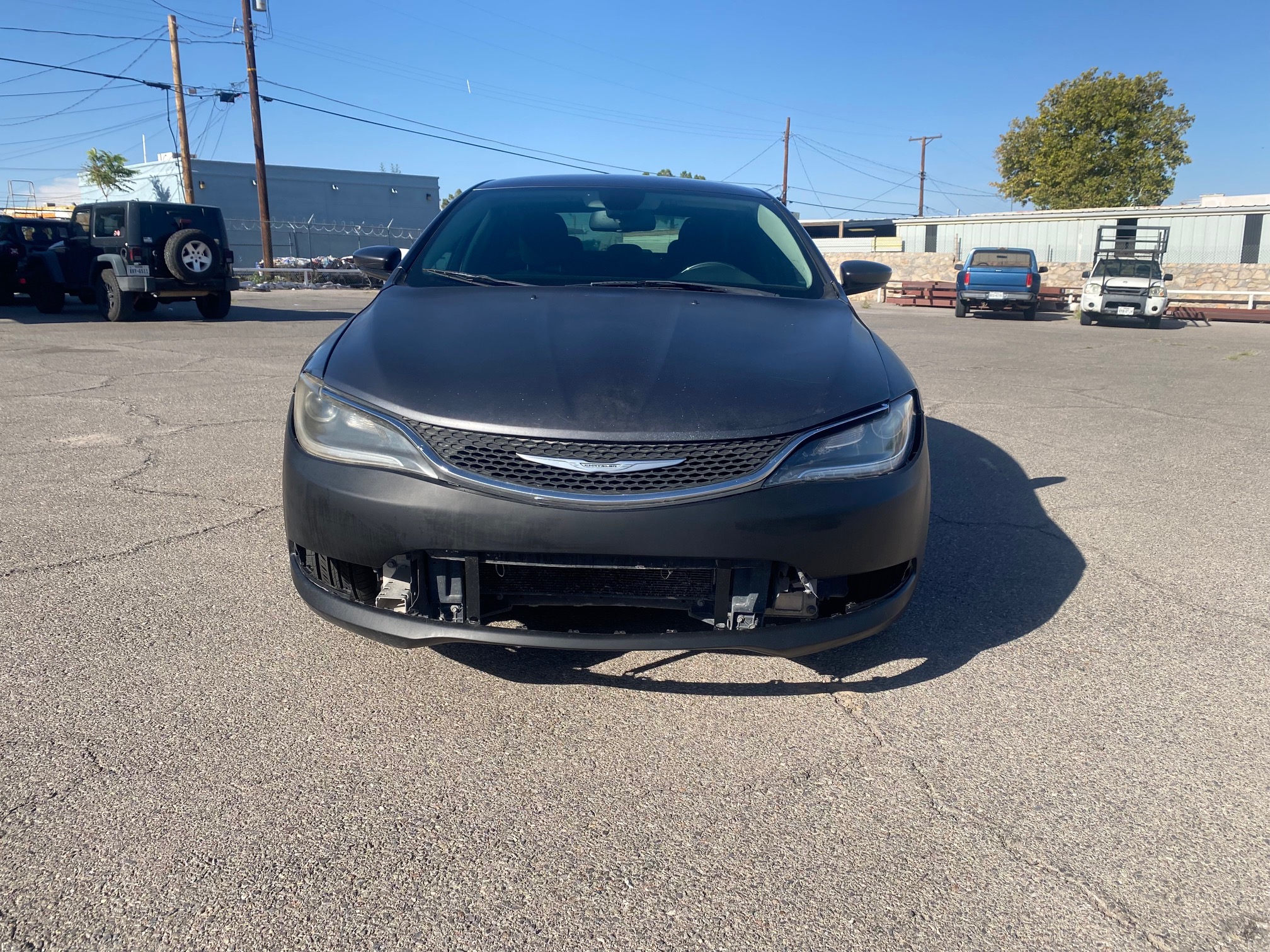 2015 Chrysler 200 thumbnail 2