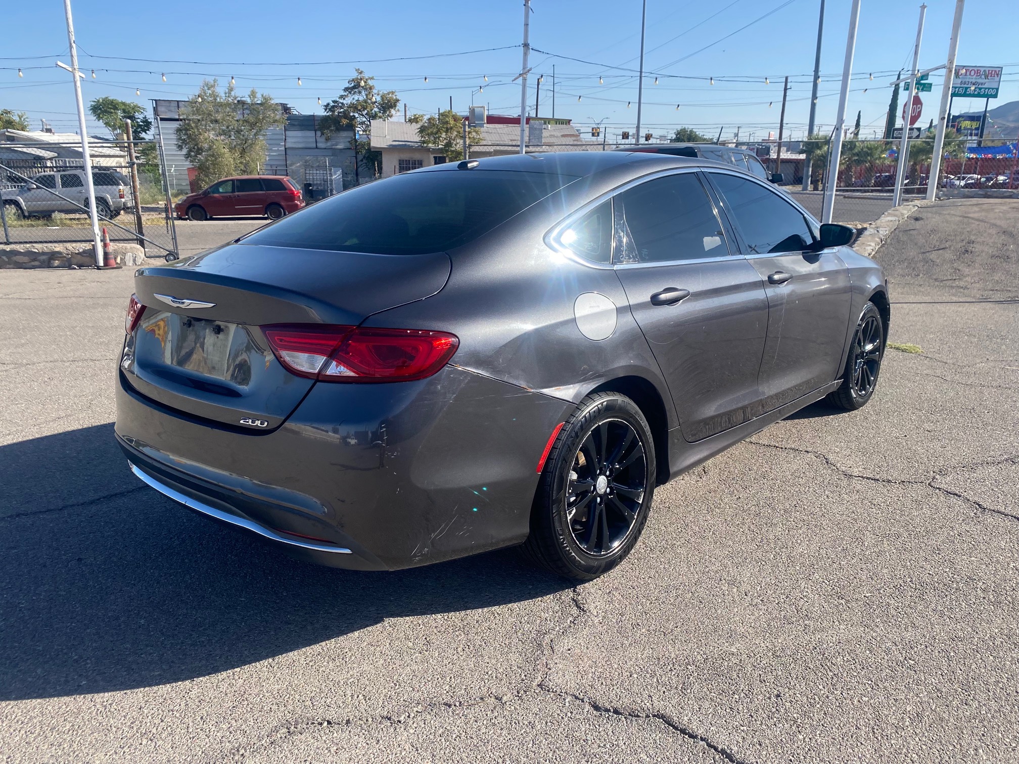 2015 Chrysler 200 thumbnail 7