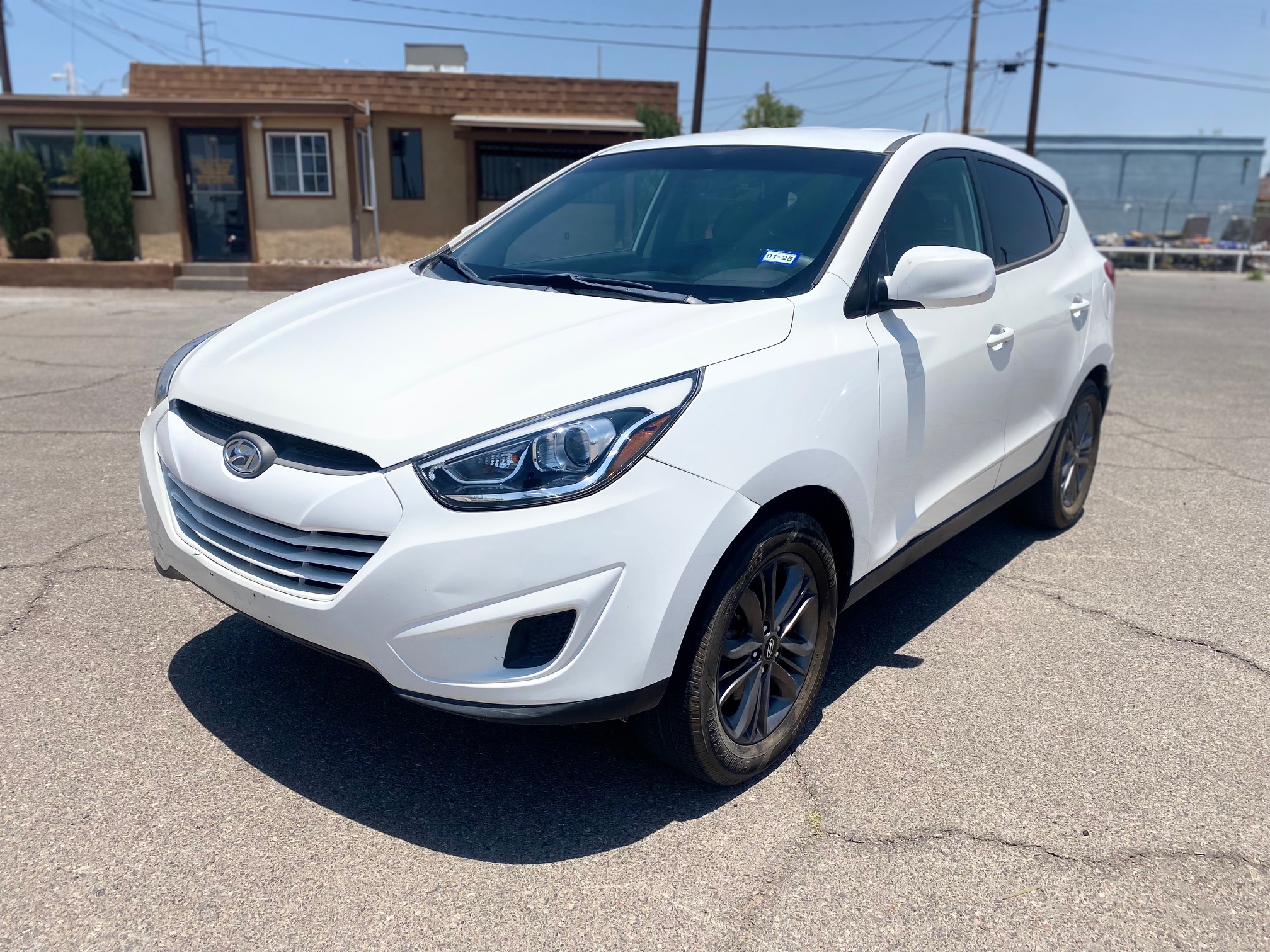 2015 Hyundai Tucson thumbnail 3