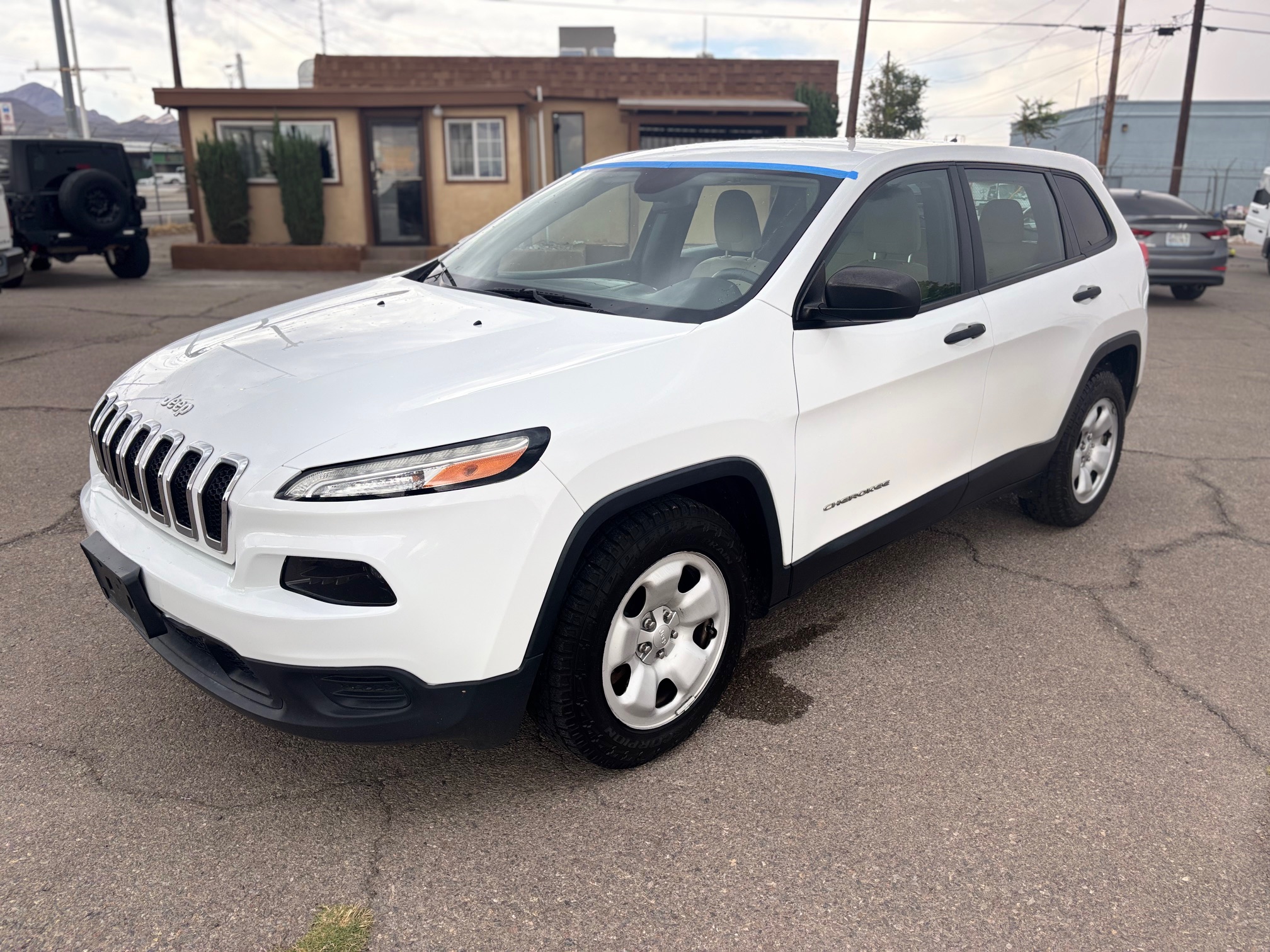 2016 Jeep Cherokee thumbnail 3
