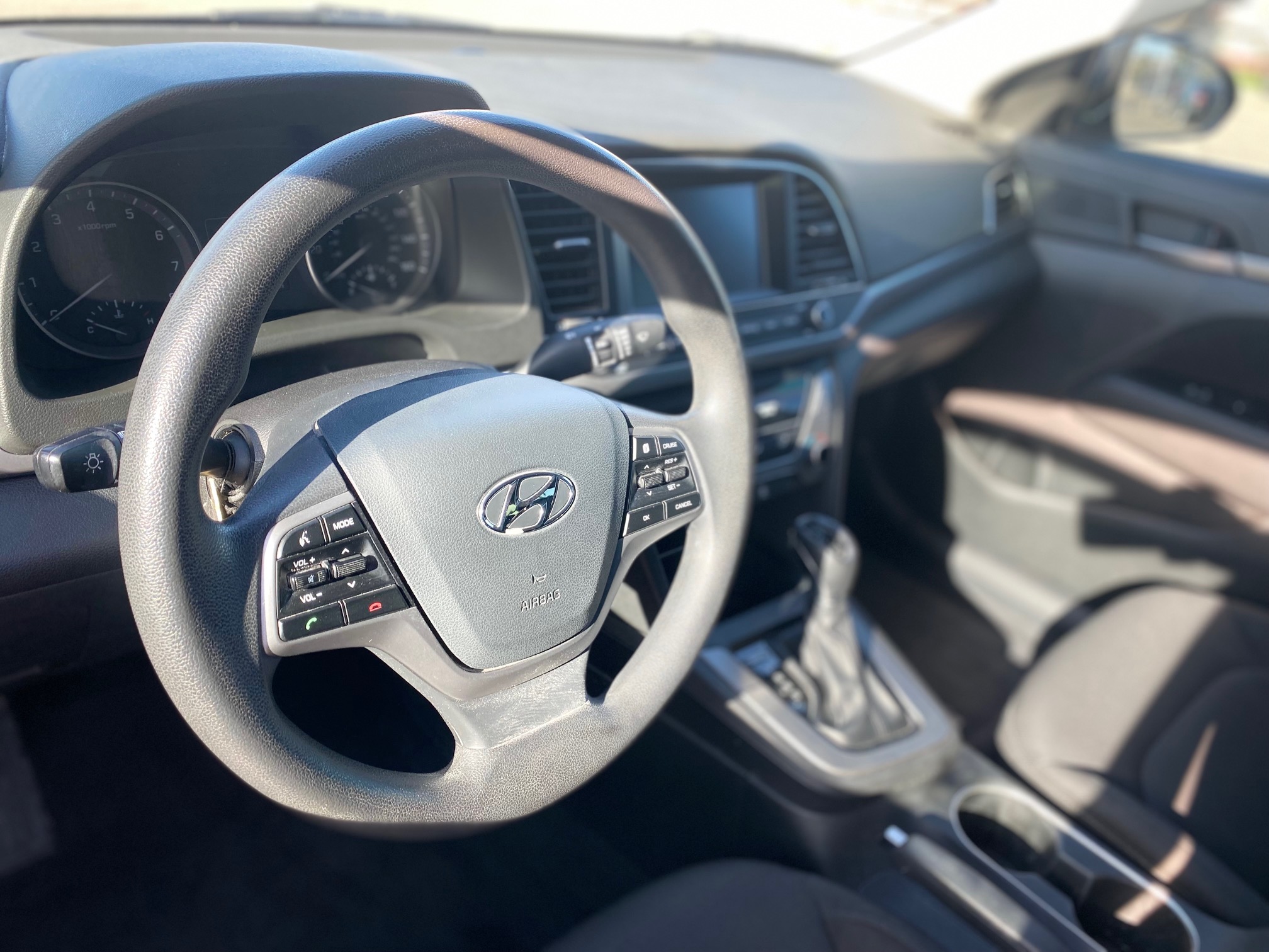 2018 Hyundai Elantra Sel thumbnail 9