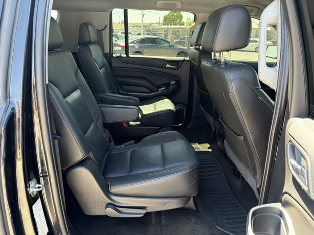 2018 Chevrolet Suburban thumbnail 13