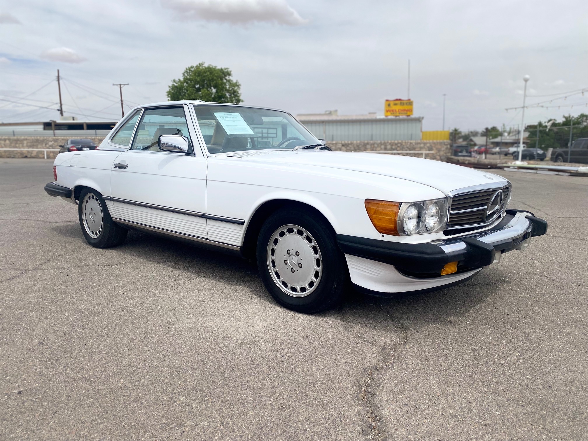 1989 Mercedes-Benz 560 Series Sl 2D Coupe thumbnail 1