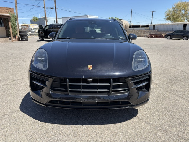 2021 Porsche Macan thumbnail 2